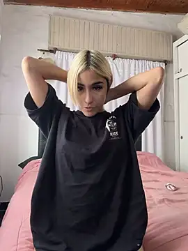 Snapshot of Babylovetiernax chatting on 29, 4, 2026 Babylovetiernax online show from 29, 4, 2026