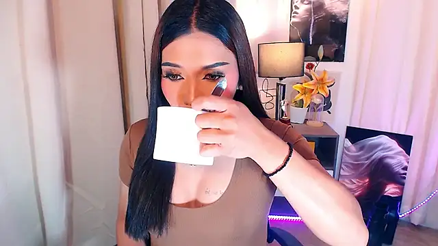 Snapshot of Ubanescka chatting on 17, 12, 2025 Ubanescka online show from 17, 12, 2025