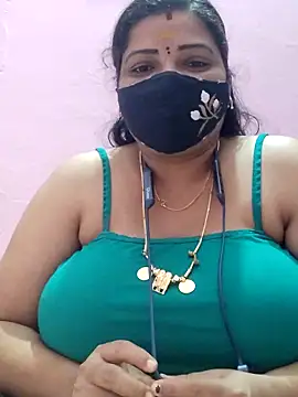 Snapshot of lathikaqueentamil chatting on 22, 9, 2025 lathikaqueentamil online show from 22, 9, 2025