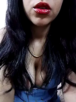 Snapshot of Princessa05 chatting on 8, 10, 2025 Princessa05 online show from 8, 10, 2025