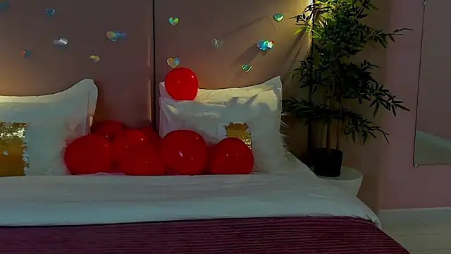 Snapshot of NoraHaynes chatting on 14, 2, 2026 NoraHaynes online show from 14, 2, 2026