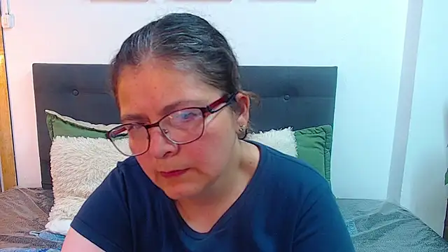 Snapshot of Linda_banks_ chatting on 22, 10, 2025 Linda banks online show from 22, 10, 2025