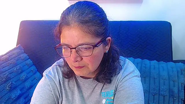 Snapshot of Linda_banks_ chatting on 14, 11, 2025 Linda banks online show from 14, 11, 2025