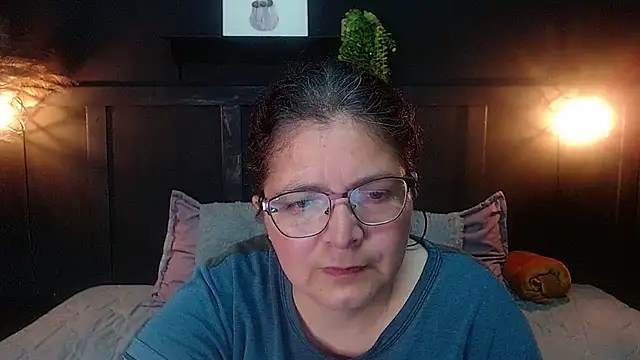 Snapshot of Linda_banks_ chatting on 21, 11, 2025 Linda banks online show from 21, 11, 2025