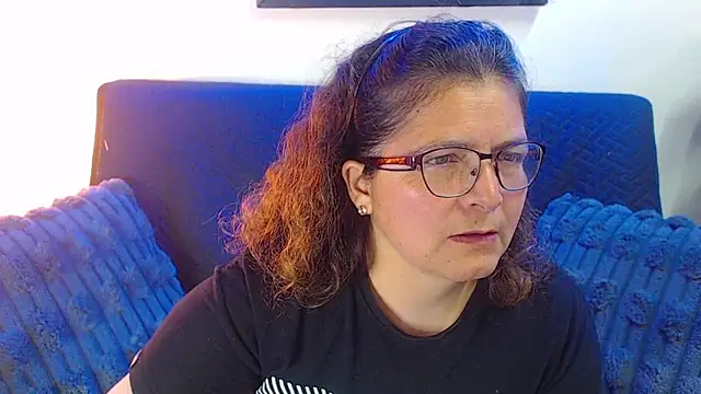 Snapshot of Linda_banks_ chatting on 4, 12, 2025 Linda banks online show from 4, 12, 2025