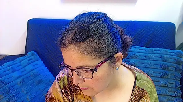 Snapshot of Linda_banks_ chatting on 15, 12, 2025 Linda banks online show from 15, 12, 2025