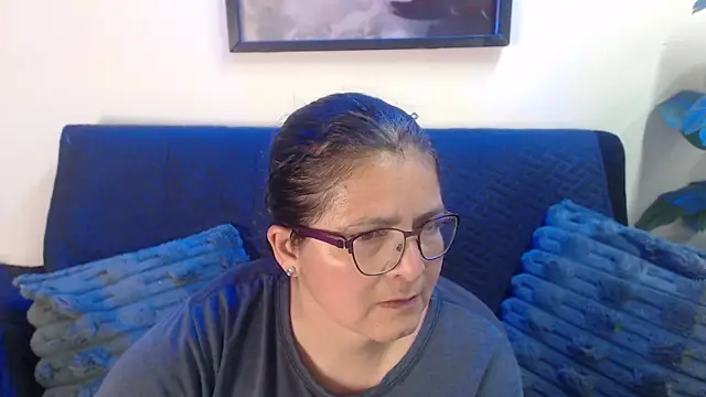 Snapshot of Linda_banks_ chatting on 21, 12, 2025 Linda banks online show from 21, 12, 2025