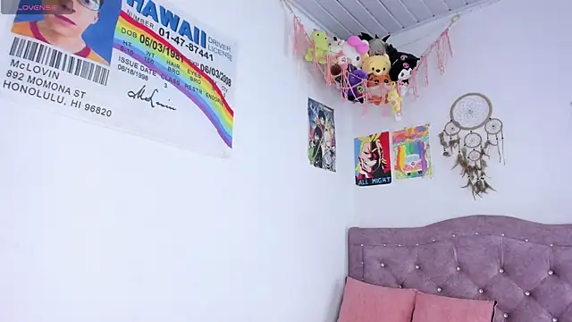 Snapshot of aline_ackerman chatting on 12, 9, 2025 aline ackerman online show from 12, 9, 2025