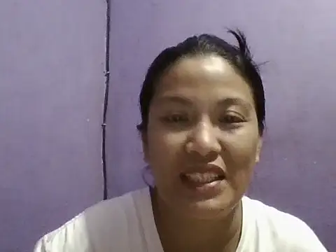 Uniquebeauty32 online show from 4, 11, 2025