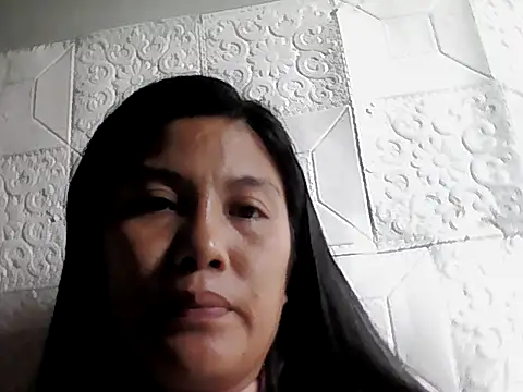 Snapshot of Uniquebeauty32 chatting on 8, 6, 2026 Uniquebeauty32 online show from 8, 6, 2026