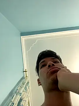 Snapshot of dermino12 chatting on 20, 10, 2025 dermino12 online show from 20, 10, 2025