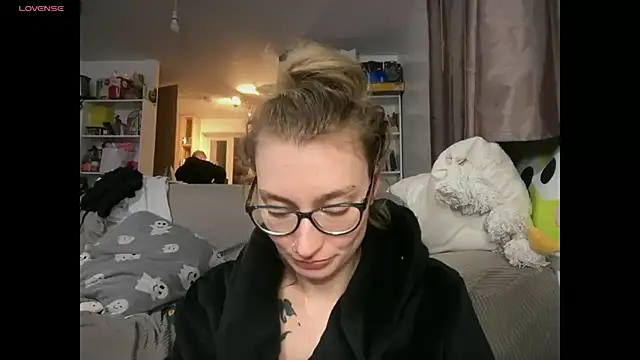 harleyblair online show from 5, 3, 2026