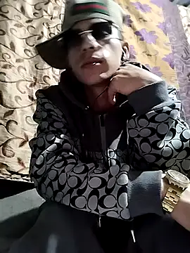 Tussi-amor online show from 7, 10, 2025