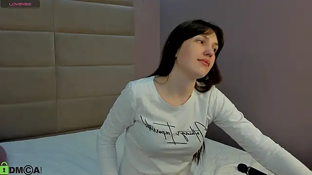 Snapshot of MalvinaDream chatting on 21, 4, 2026 MalvinaDream online show from 21, 4, 2026