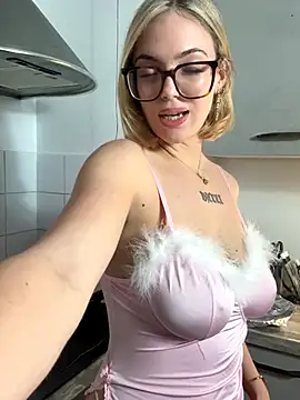 zoeypink online show from 26, 11, 2025