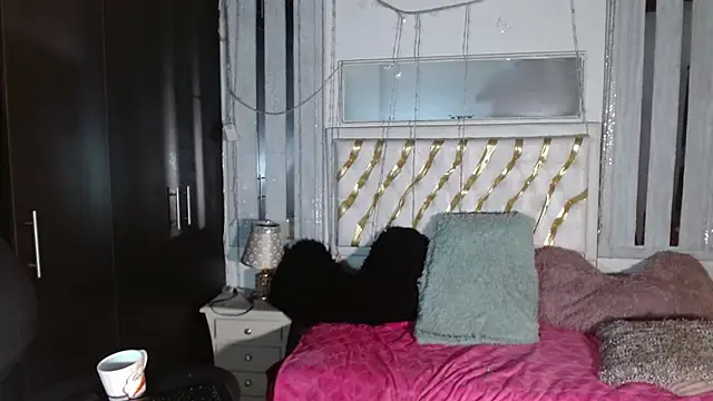 julieta sweet  online show from 16, 9, 2025