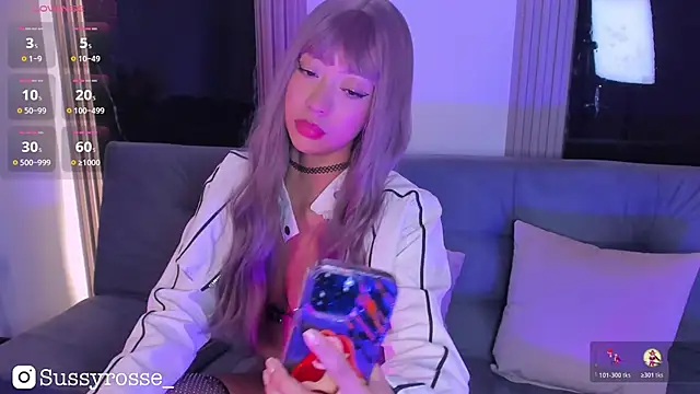 Snapshot of Sussyrosse_ chatting on 19, 10, 2025 Sussyrosse online show from 19, 10, 2025