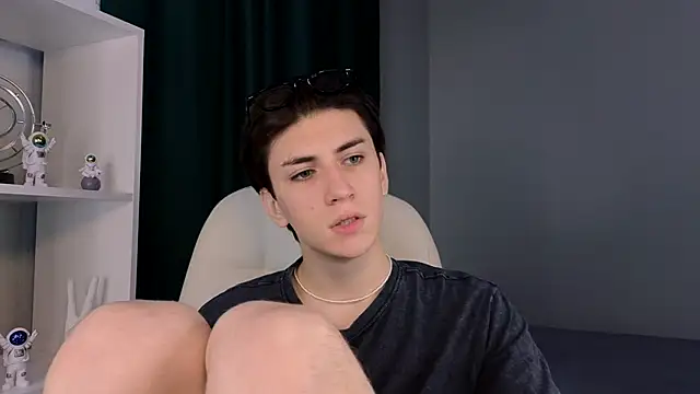Snapshot of Oliver_Starboy chatting on 20, 9, 2025 Oliver Starboy online show from 20, 9, 2025