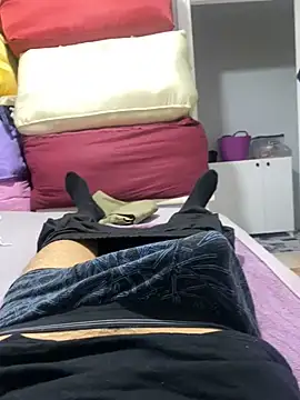 Snapshot of BatchedTracer chatting on 5, 2, 2026 BatchedTracer online show from 5, 2, 2026