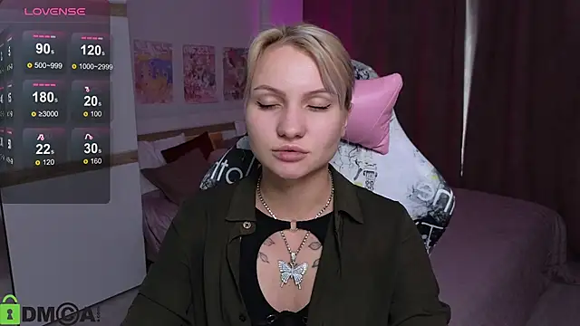 Snapshot of Cameronlovely_ chatting on 25, 9, 2025 Cameronlovely online show from 25, 9, 2025