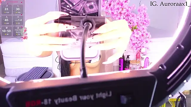 Auroraa x1 online show from 8, 11, 2025