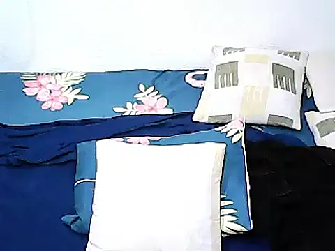 xxhottinybabe online show from 27, 3, 2026