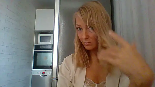 Snapshot of Vexxaa chatting on 25, 9, 2025 Vexxaa online show from 25, 9, 2025