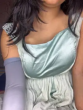 Cute-Samayra online show from 2, 6, 2026