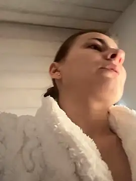 IsabellaEtha online show from 15, 12, 2025