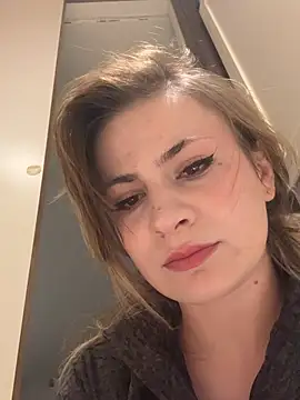 IsabellaEtha online show from 4, 4, 2026