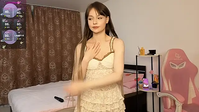 Snapshot of _littleshyy_ chatting on 17, 9, 2025  littleshyy  online show from 17, 9, 2025