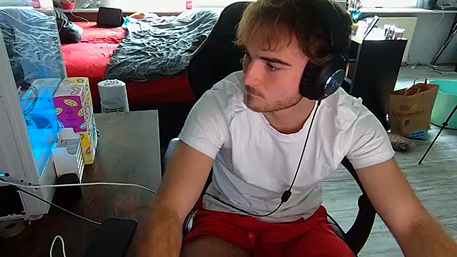 Snapshot of Rudi2007Eye chatting on 25, 9, 2025 Rudi2007Eye online show from 25, 9, 2025