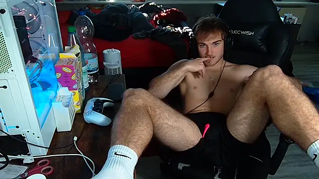 Snapshot of Rudi2007Eye chatting on 29, 9, 2025 Rudi2007Eye online show from 29, 9, 2025