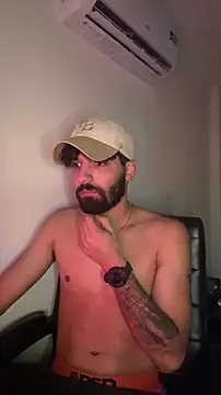 Snapshot of zooming101 chatting on 14, 11, 2025 zooming101 online show from 14, 11, 2025