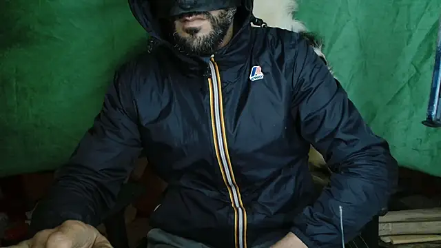 Snapshot of JUSTFORRICH chatting on 4, 3, 2026 JUSTFORRICH online show from 4, 3, 2026