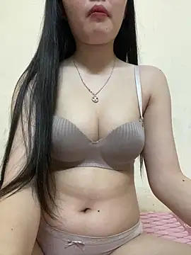 Xu Xubaby online show from 18, 12, 2025