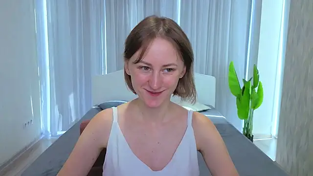 LuluChiiii online show from 5, 10, 2025