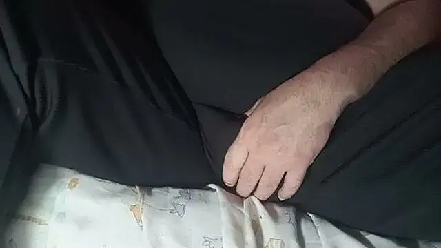 Snapshot of BabyBearMilk chatting on 6, 10, 2025 BabyBearMilk online show from 6, 10, 2025