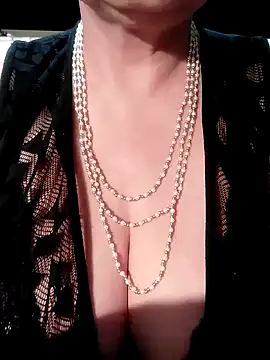 Snapshot of Troiavaca chatting on 3, 11, 2025 Troiavaca online show from 3, 11, 2025