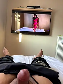 Snapshot of imed692 chatting on 6, 1, 2026 imed692 online show from 6, 1, 2026