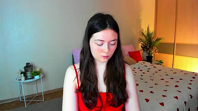 AlluringLookk online show from 7, 7, 2026