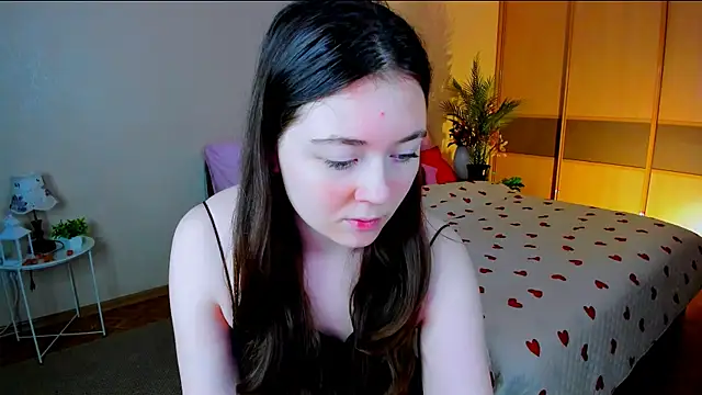 AlluringLookk online show from 13, 7, 2026