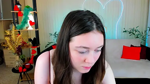 AlluringLookk online show from 16, 7, 2026
