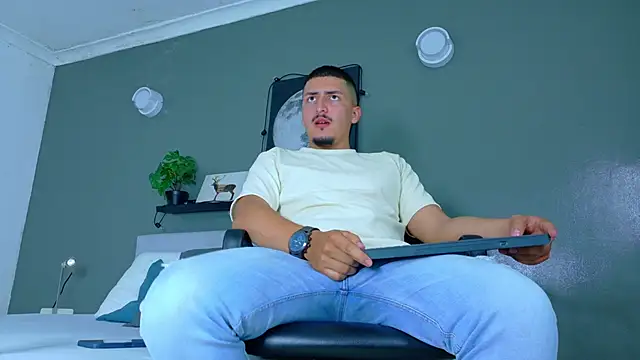 MrFox   online show from 18, 11, 2025