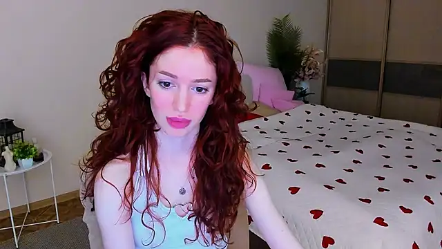 ChristinaConteeree online show from 10, 5, 2026