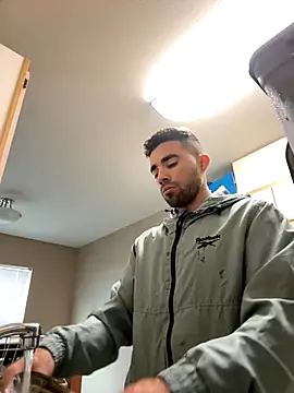 Snapshot of kelvin971011 chatting on 11, 10, 2025 kelvin971011 online show from 11, 10, 2025