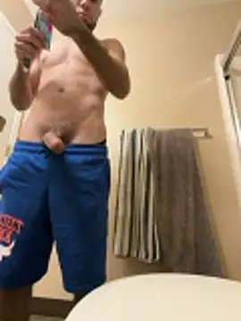 Snapshot of kelvin971011 chatting on 1, 11, 2025 kelvin971011 online show from 1, 11, 2025