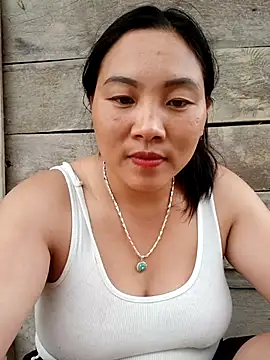 Snapshot of Love-Ly99 chatting on 15, 9, 2025 Love-Ly99 online show from 15, 9, 2025