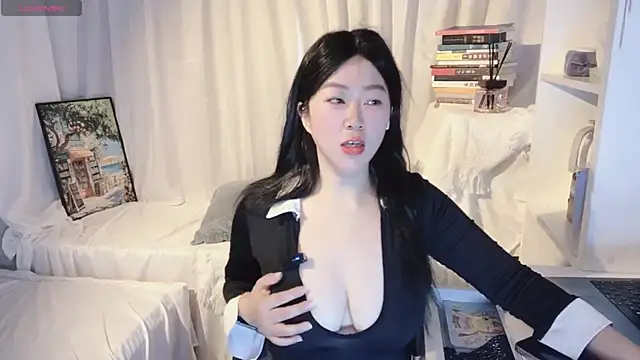 Emmaq996 online show from 17, 3, 2026