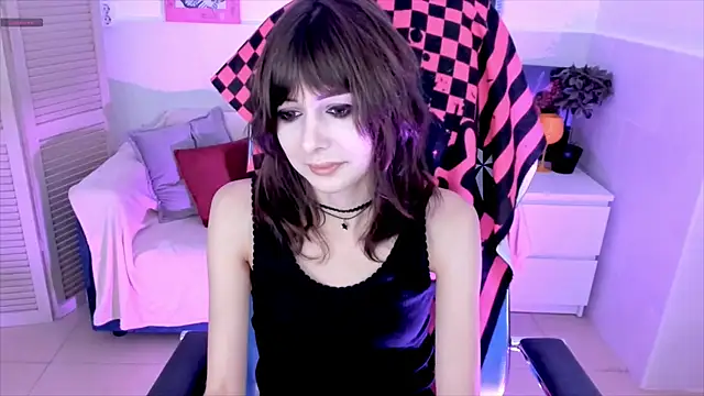 CrystallBloom online show from 9, 10, 2025